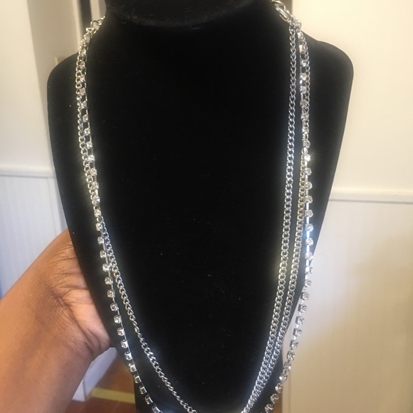 🌷🌷Charming Charlie Necklace🌷🌷 - Picture 2 of 3